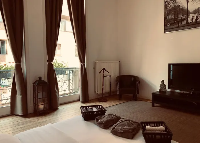 Chic Cocoon Guest House